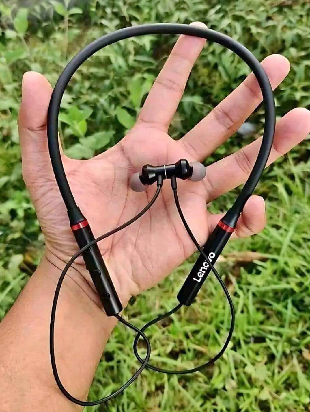 আকর্ষণীয় অফারে পাচ্ছেন 😱  Lenovo Magnetic Neckband (Original)