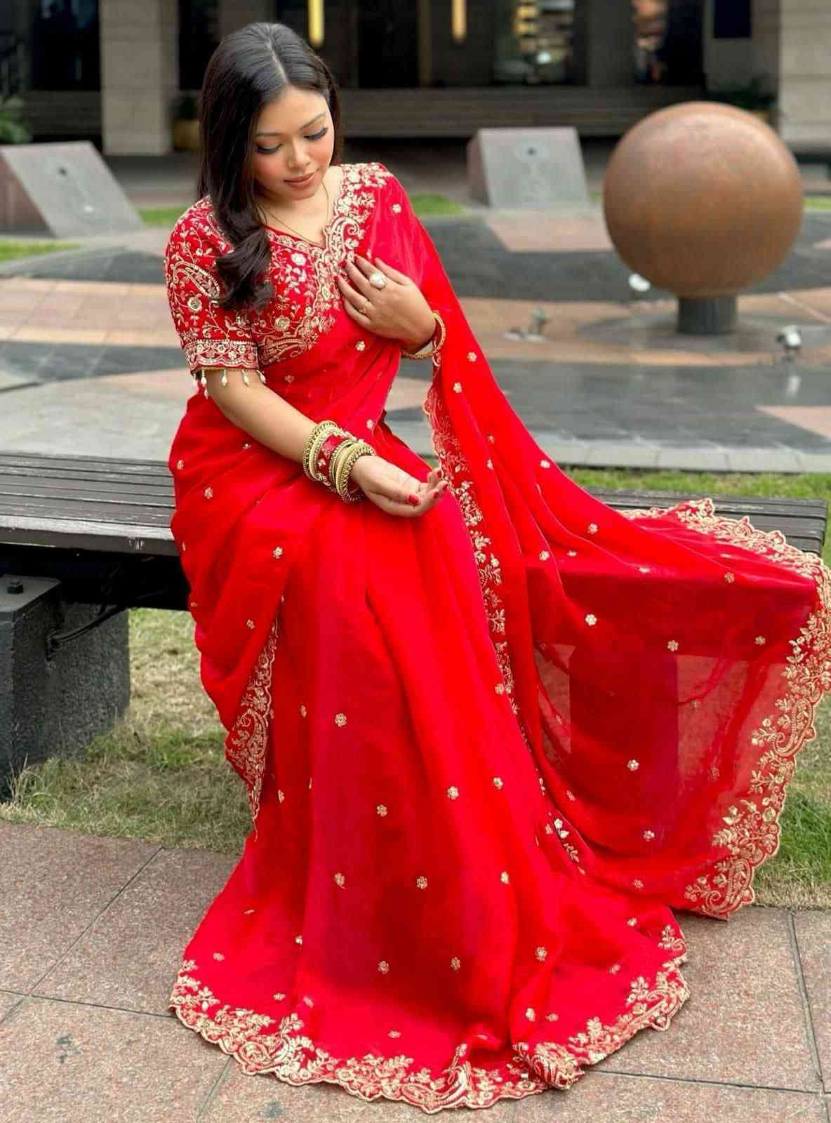 নিউ ইন্ডিয়ান শাড়ী