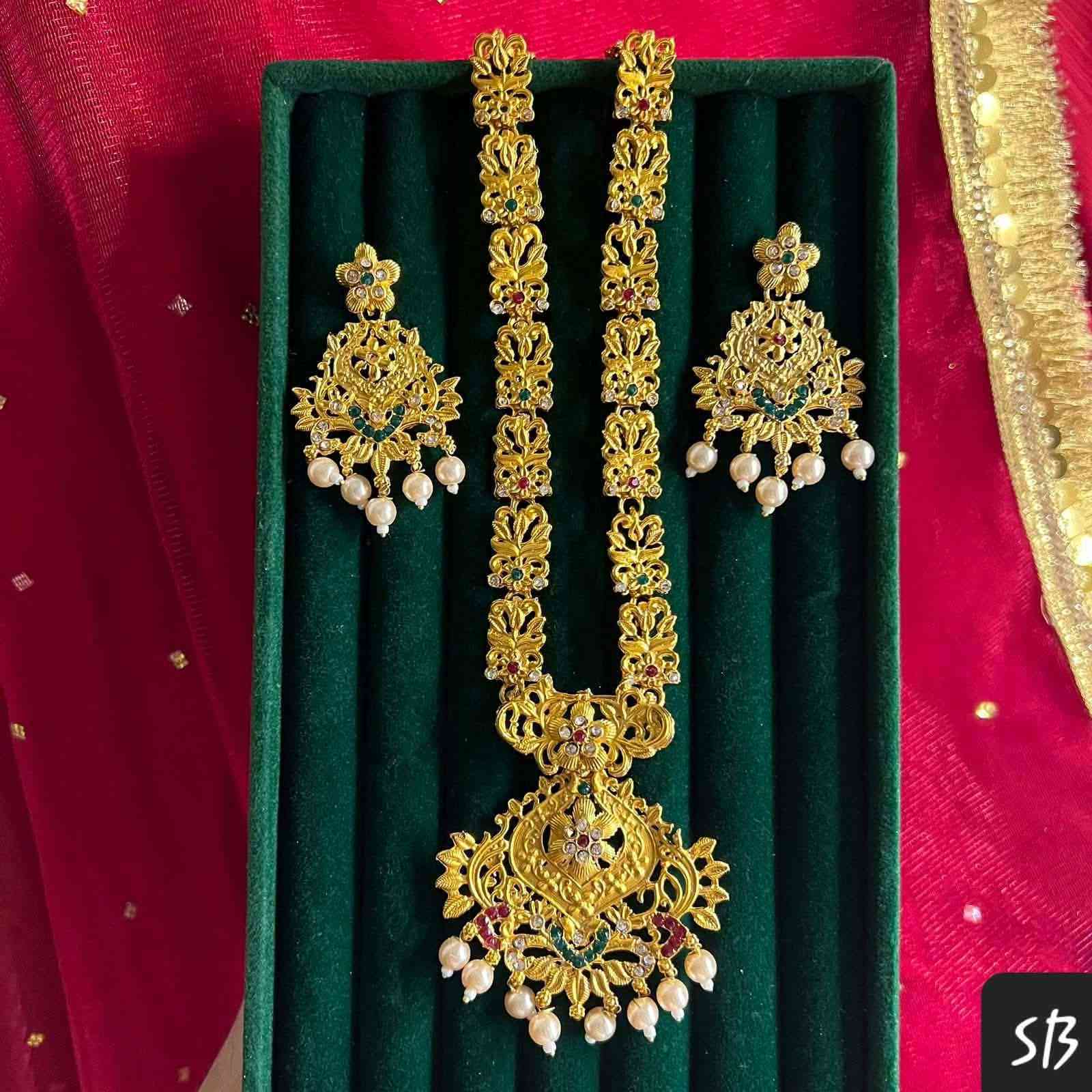 Stylish Jewellery Set for Women – Elegant Party Wear Jewelry Set